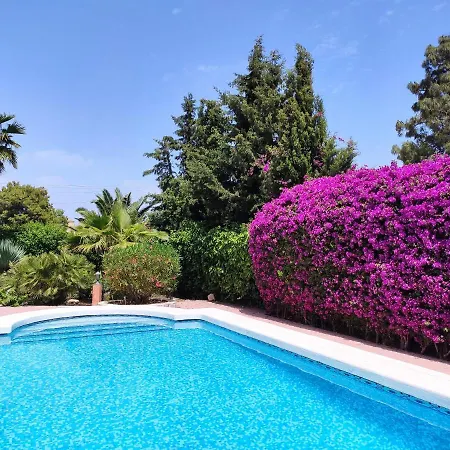 With Private Pool, Bbq, Fitness Center & Sauna Villa *